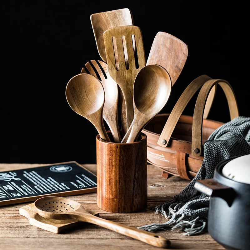 Conjunto de Utensílios de Cozinha em Madeira Teak – 9 Peças com Suporte para Colheres e Espátulas