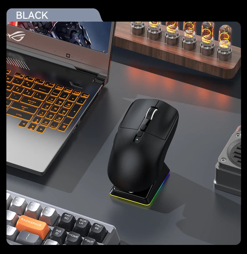 Rato Bluetooth Attack Shark X6 PAW3395 – Tri-Modo com Base de Carregamento RGB e Funções Avançadas para Jogos